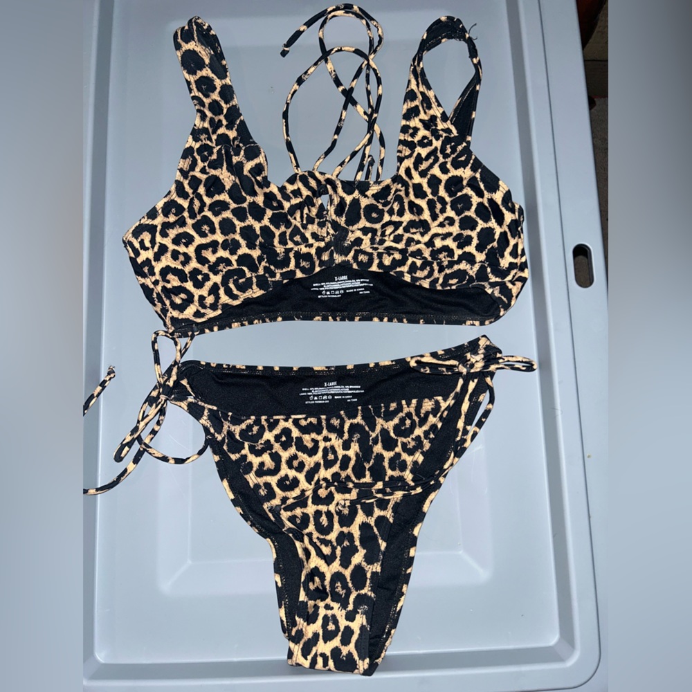 Swimsuit bikini